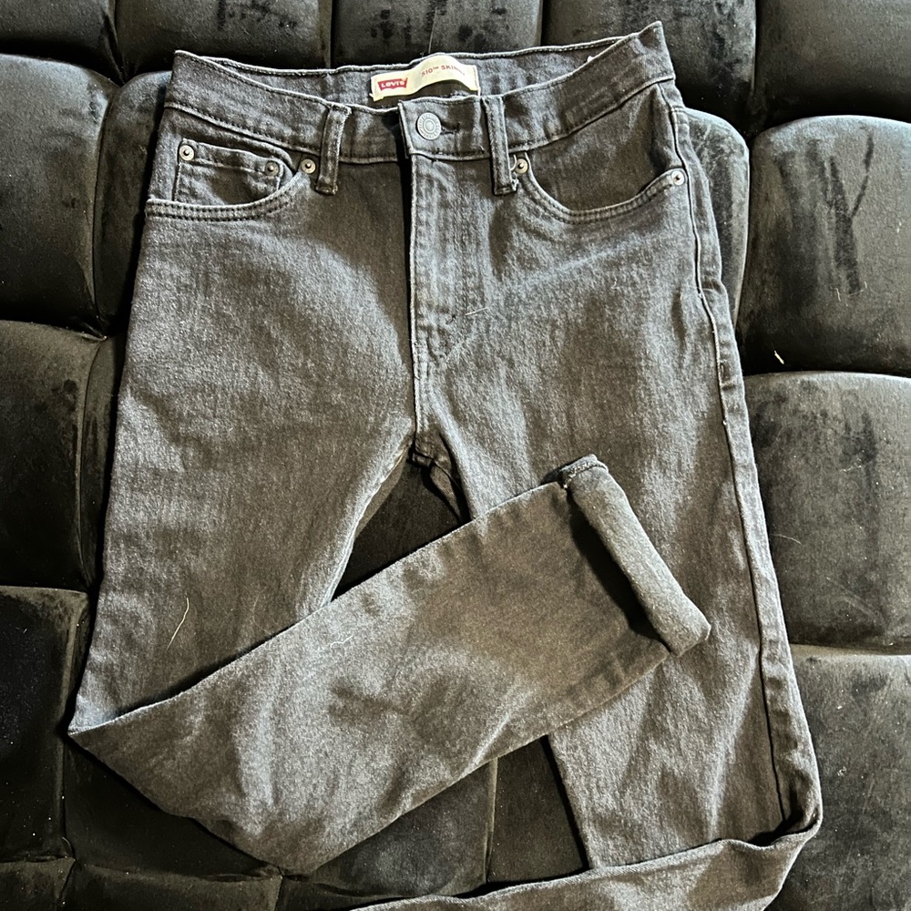 Levi’s 510 skinny jeans.